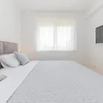 Magnolia アパート ザダル