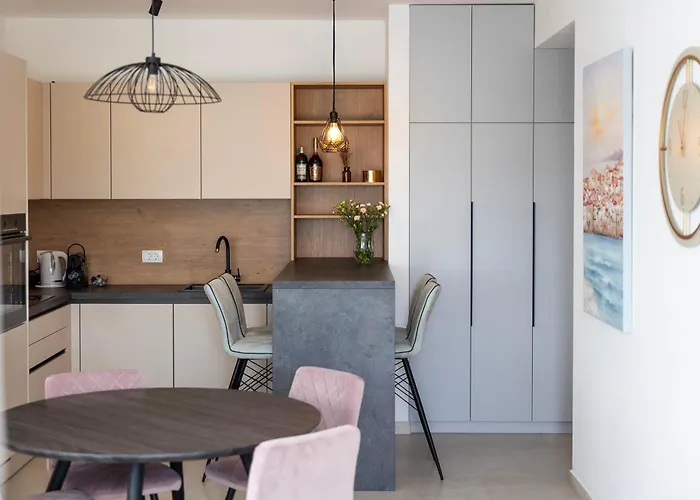 Magnolia Apartment *